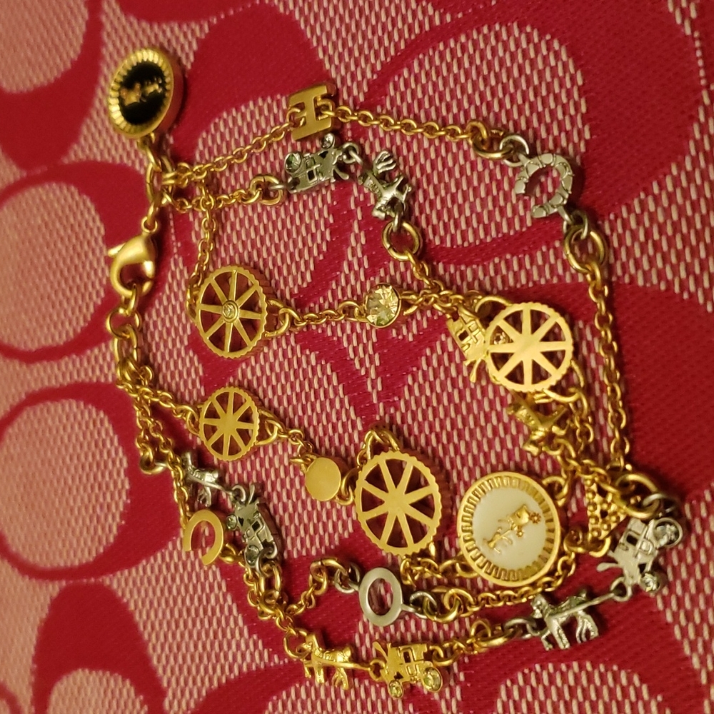 Bracelets - Picture 2 of 4